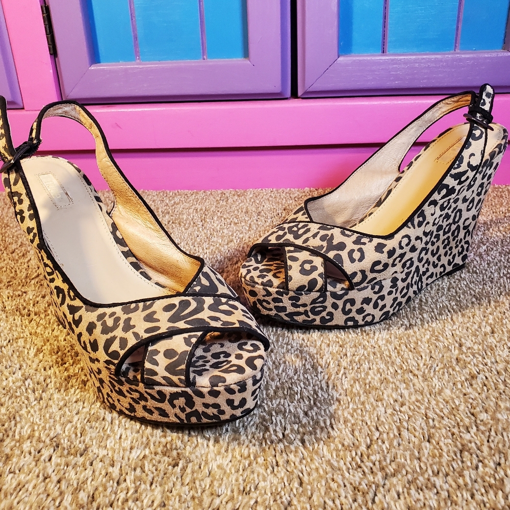 Leopard print open toe buckle wedge heel size 9